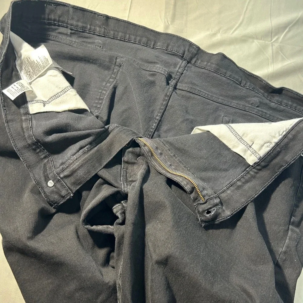 Levi's Jeans 502 Regular Taper Mens 52x27 Black Denim‎ Casual Minimalist